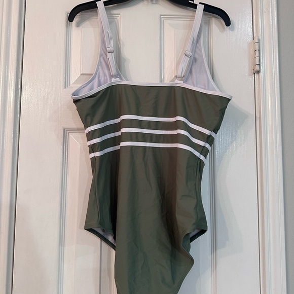 Sleek Green One-Piece Swimsuit with White Trim - Picture 2 of 3